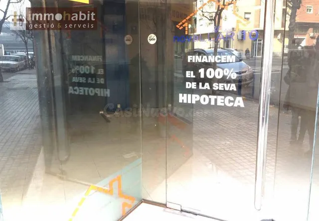 LOCAL EN PARDINYES DE 90 M2 MAS 70 M2 DE ALTILLO - foto 3