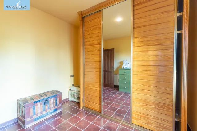 Exclusiva vivienda con piscina en Viñas del Rey — 28