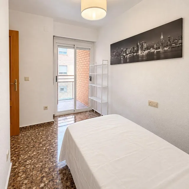 PISO DE 4 habitaciones EN ALQUILER EN BENICALAP — 8