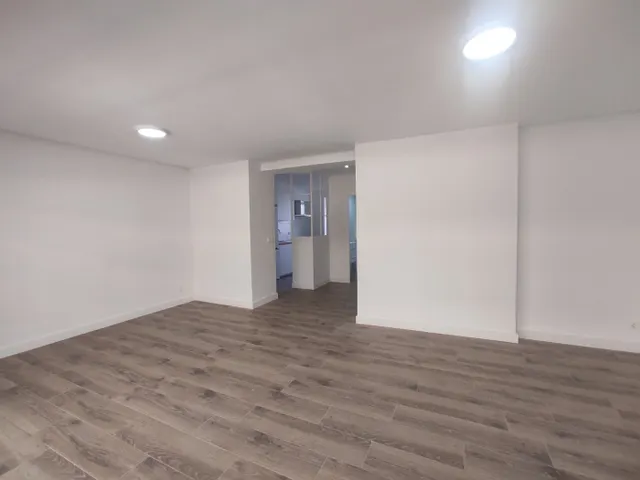 ALQUILER DE   VIVIENDA VACIA  TOTALMENTE REFORMADA — 24