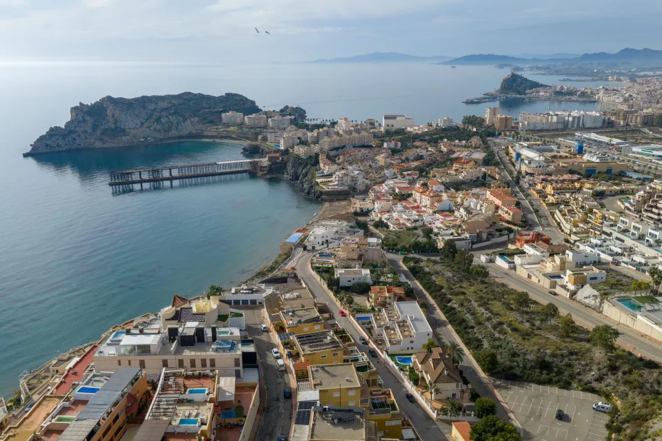 Espectacular piso bajo con terraza de 103 m2 en El Hornillo, Águilas