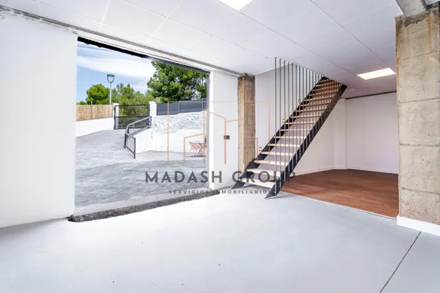 Hay casas que simplemente se visitan… y otras que se sienten desde el primer instante. — 50