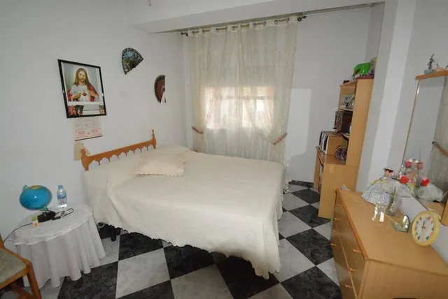 Magnífico chalet en Orihuela zona Urb. Montepinar, 344 m2. y parcela de 2737 m2. — 7
