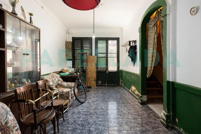 Casa para Reformar en el Centro de Tiana - foto 3