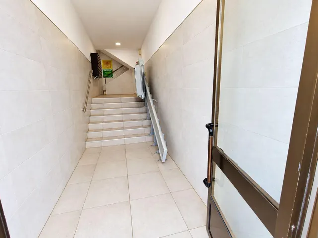 PISO LUMINOSO PARA ENTRAR A VIVIR EN TORRELAVEGA.- — 26