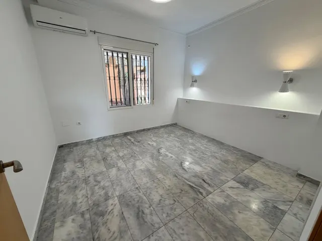 Magnífico adosado de 2 dormitorios con jardín privado y parking en pedregalejo - Málaga — 10