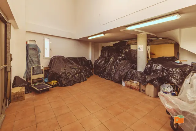CASA ESQUINERA EN VENTA EN ROQUETES (TARRAGONA) — 24