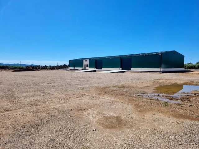 FINCA DE 15.334 M2 CON NAVE DE 860 M2 EN TORTOSA