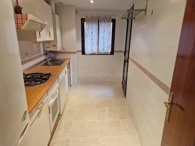 AOC VENDE EXPECTACULAR PISO DE 3 habitaciones, GARAJE Y PISCINA, EN UNA ZONA PRIVILEGIADA DE MÓSTOLES — 2