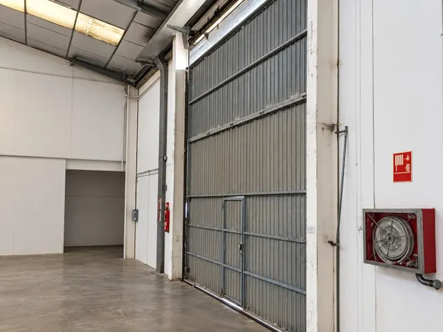 VENTA NAVE EN POLIGONO OLIVERAL DE RIBA-ROJA — 7