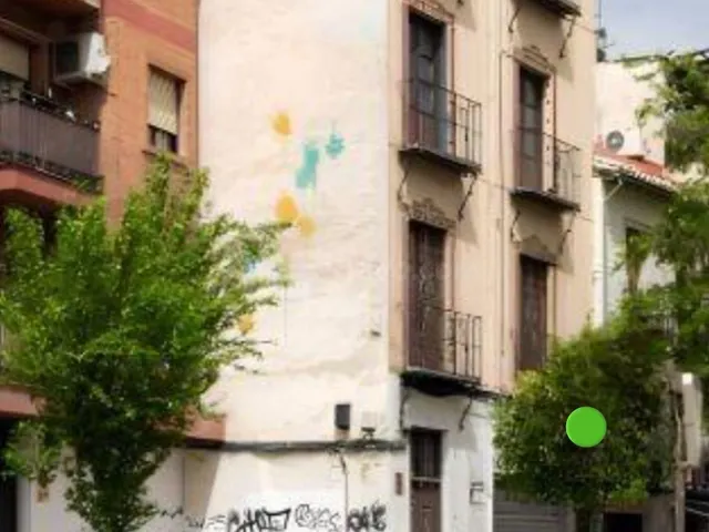 AMPLIO SEGUNDO PISO DE 140,24 m2 PARA REFORMAR EN GRANADA — 2