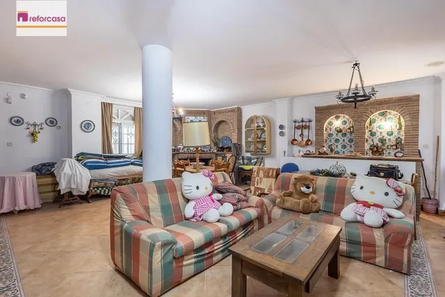 Espectacular Chalet en Ogijares - Ideal para Familias — 29