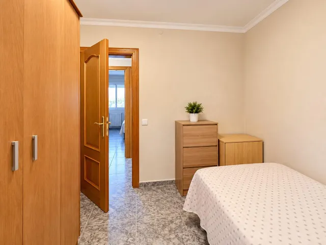 Piso 3 habitaciones junto a Les Bases de Manresa! Exterior y listo para entrar a vivir — 16
