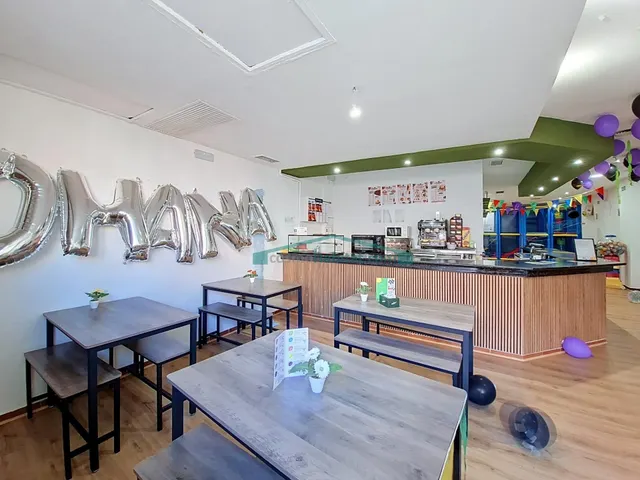 Se traspasa ludoteca-cafetería en Tavernes Blanques — 2