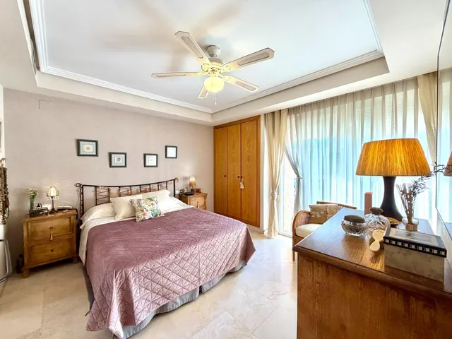 Chalet adosado esquinero con jardín privado, terrazas y garaje doble en La Patacona — 23