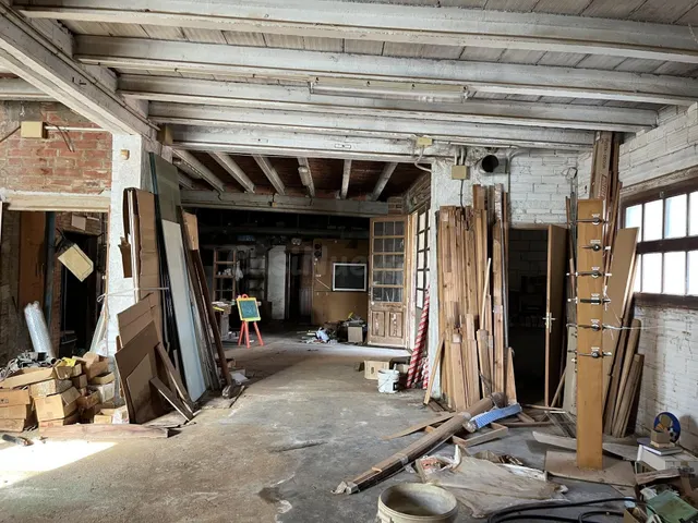Casa para reformar con terrenos en venta en Vilamacolum, Alt - foto 5