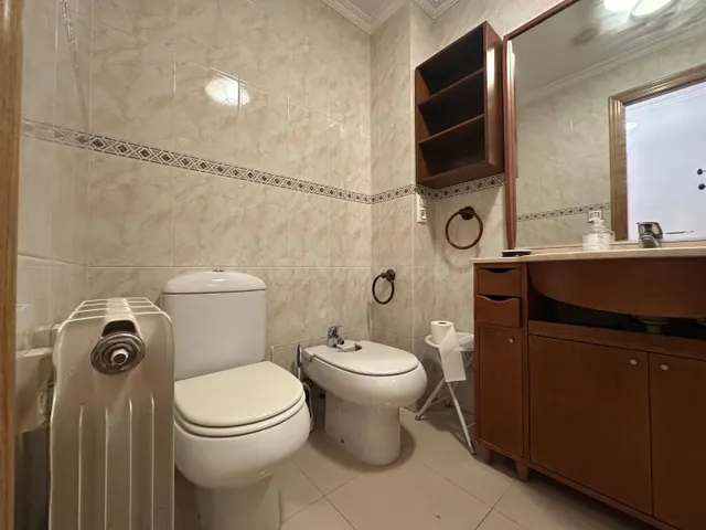 Piso de 2 habitaciones en calle Montero Ríos. Edificio del año 2000. — 11