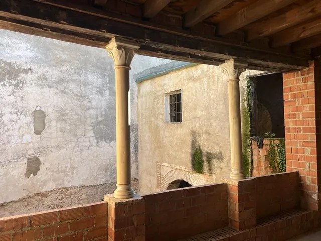 MAGNÍFICA PROPIEDAD EN CASCO HISTÓRICO PARA REFORMAR — 9