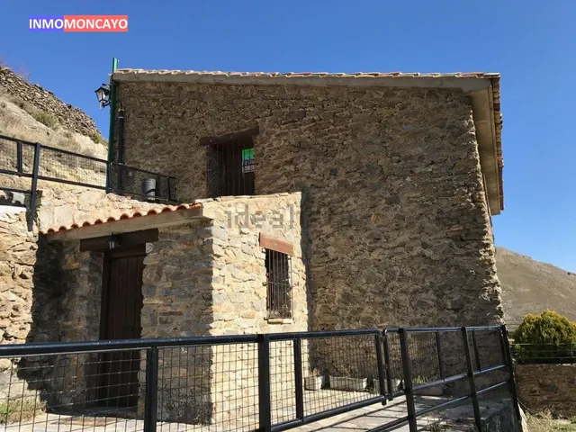 IMPRESIONANTE CHALET A LA VENTA EN TALAMANTES — 33
