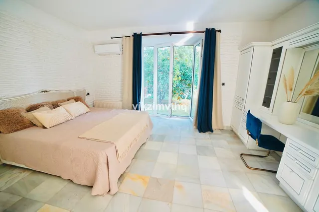 Chalet 6 habitaciones 637m² en venta - Centro — 6