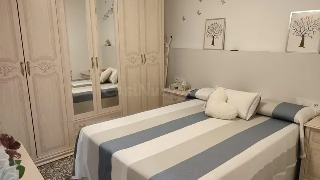 Amplio piso 1º en excelente zona de Petrer — 4