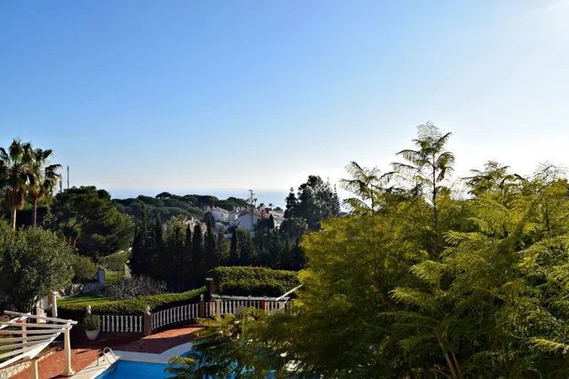 Espectacular villa de 800m2 con preciosas vistas panorámicas al mar en Benalmádena — 13