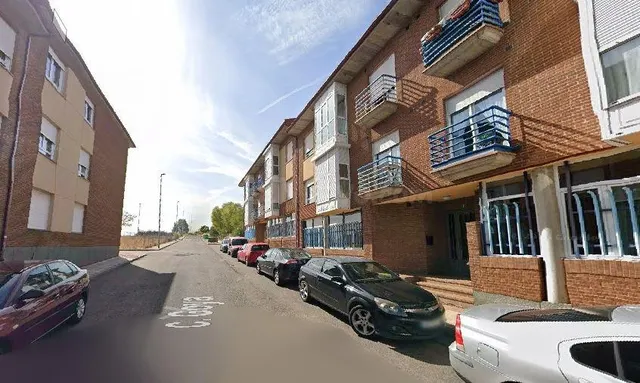 SE VENDE piso OKUPA en C CAÑADA GOYA 2 de Villaquilambre - foto 3