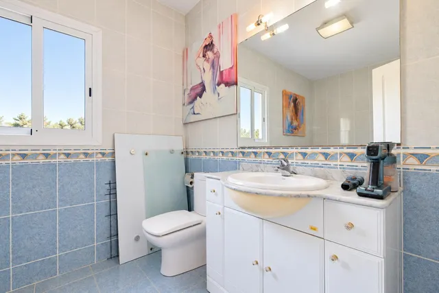 Villa con piscina, orientación sur y vistas al mar y montaña en Calpe — 34