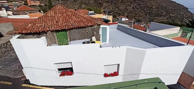 CASA TERRERA CON JARDÍN EN IGUESTE DE CANDELARIA, TENERIFE, 