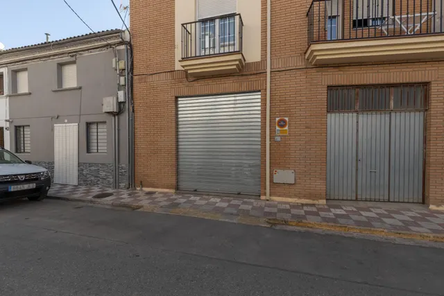 Amplio y luminoso piso de 3 dormitorios listo para entrar a vivir junto al metro de Albolote — 40