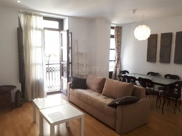 Piso 2 habitaciones 75m² en alquiler - Ciutat Vella