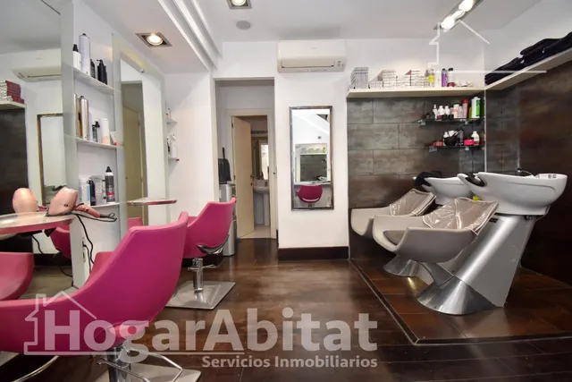 Amplia casa con terraza y muchas posibilidades en casco histórico — 20
