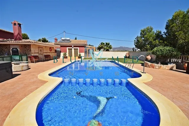 IMPRESIONANTE CHALET A LA VENTA EN MAZARRÓN - foto 2