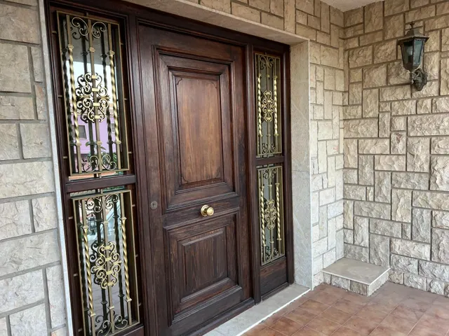 EXCELENTE CASA/CHALET, CON  MUY AMPLIA PARCELA, FRUTALES Y PISCINA, PLAYAS A 10 MINUTOS EN COCHES. — 24
