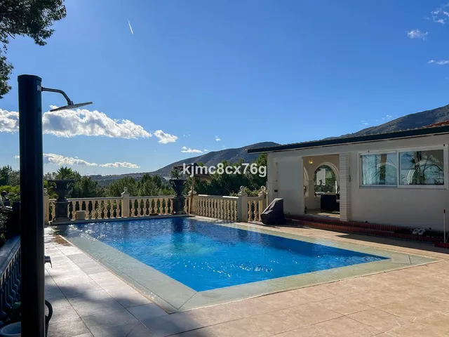 Chalet 7 habitaciones 915m² en venta - Centro — 30