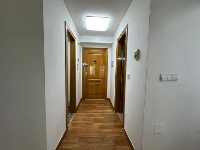 Alquilo piso de un dormitorio en calle Platería. — 9