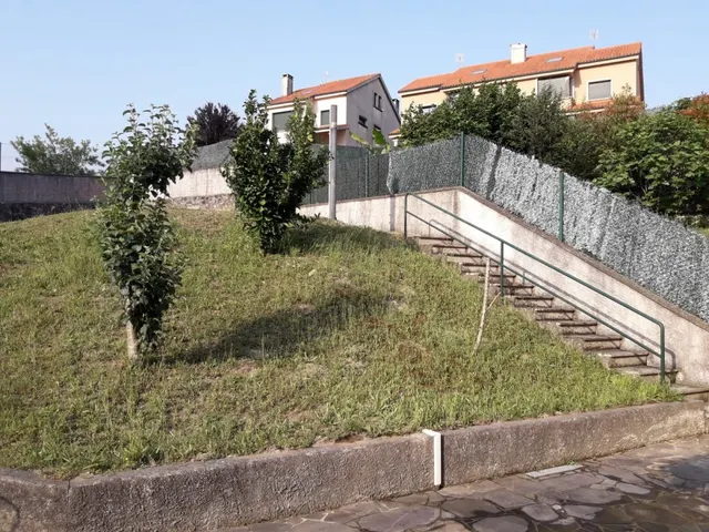 CHALET PAREADO EN VENTA EN STA. MARIA DE FIGUEIRAS — 24
