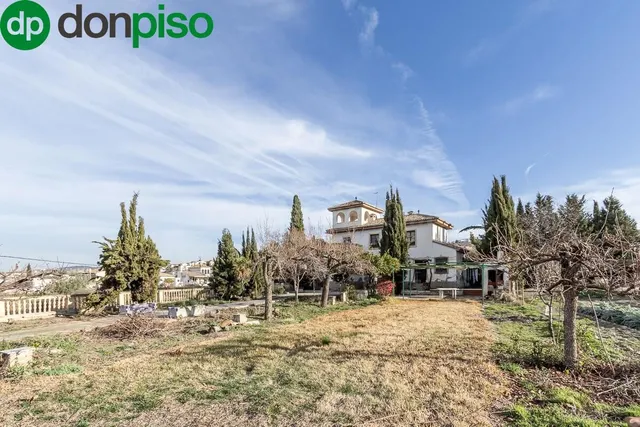 CASA CON MÁS DE 4000 METROS DE PARCELA EN MONACHIL