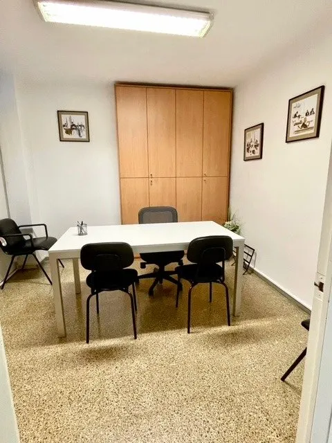 Se alquilan despachos en Sabadell — 15