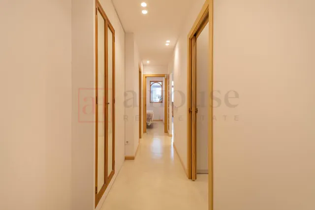Piso luminoso y recién reformado, listo para entrar a vivir en vila de gràcia — 26