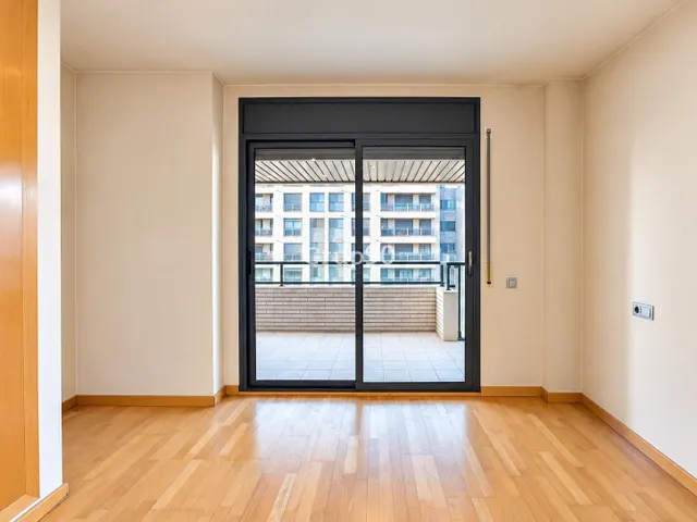 Exclusivo ático tríplex con gran terraza de 79 m2, 4 balcones y zona comunitaria con 2 piscinas y pista de pádel en cappont — 29
