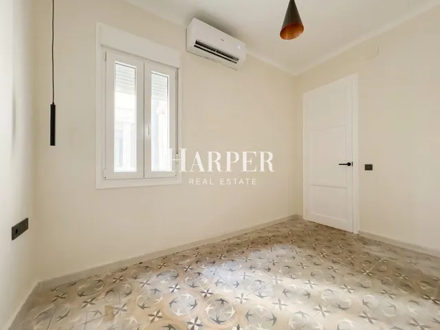 Piso reformado con elementos originales en el corazón de Vila de Gràcia 3hab — 12