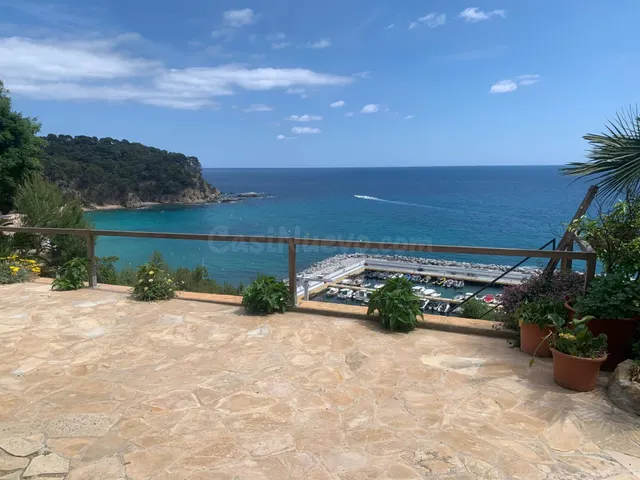 Chalet con espectaculares vistas al mar - foto 2