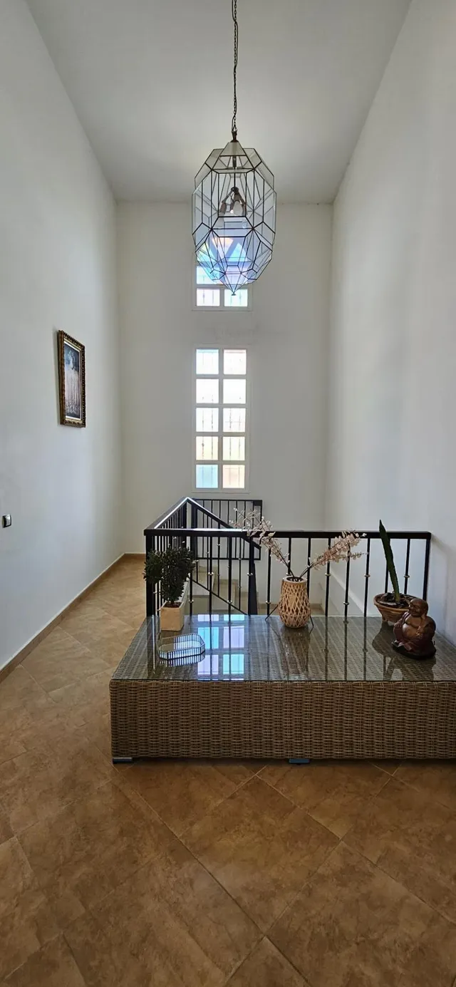 Impresionante Chalet en Urbanización Encinares de Alcolea con Piscina y Amplias Estancias — 20