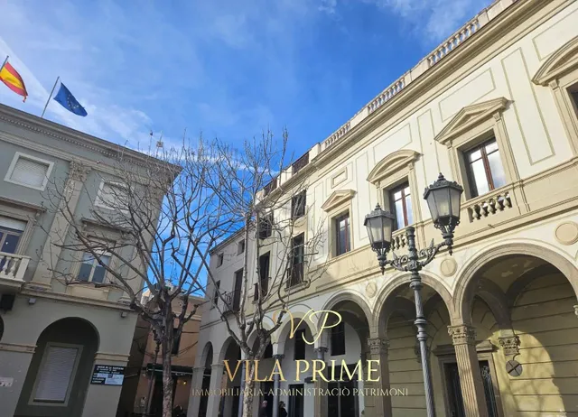 VIVIENDA UNICA EN EDIFICIO EMBLEMATICO NEOCLASICO EN VILASSA - foto 5
