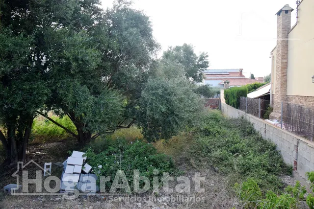 TERRENO URBANO EN PRIMERA LÍNEA JUNTO AL MAR — 18