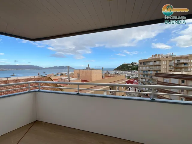 ESPECTACULAR PISO EN EL CENTRO DE PUERTO DE MAZARRON CON VIS