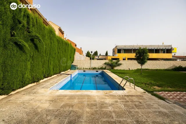CHALET SEÑORIAL EN URB VISTA NEVADA ARMILLA, 4 DORM, 2 WC, T - foto 3