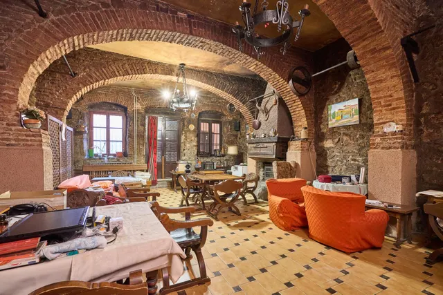 Edificio hotelero en venta en Calle Calleja — 4