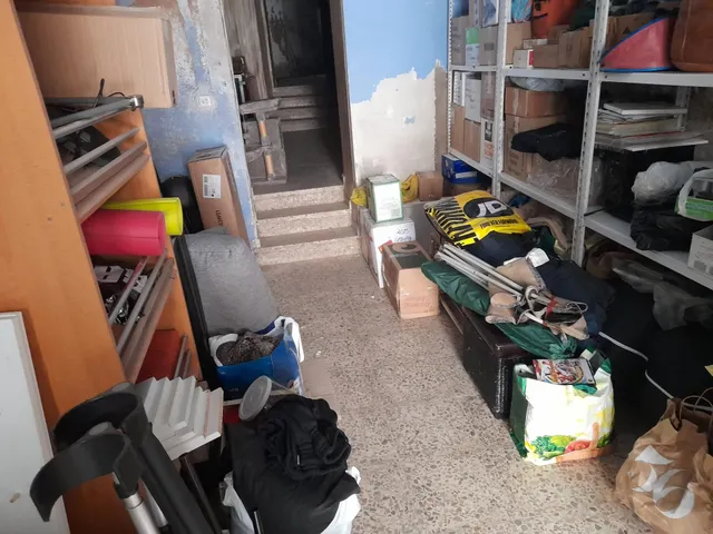Piso más dos locales !!! — 26
